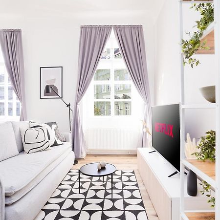 Prague Days - Bright Apartment - Old Town Εξωτερικό φωτογραφία