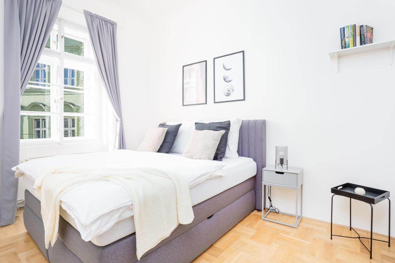 Prague Days - Bright Apartment - Old Town Εξωτερικό φωτογραφία